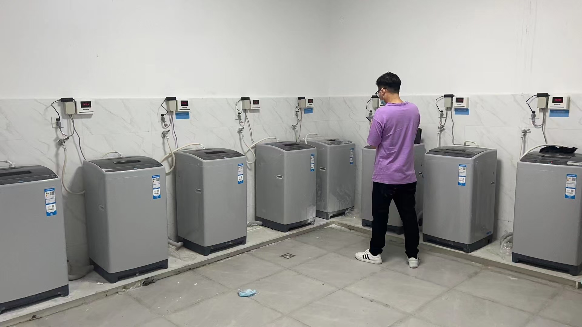 中學(xué)校園刷卡共享洗衣機(jī)